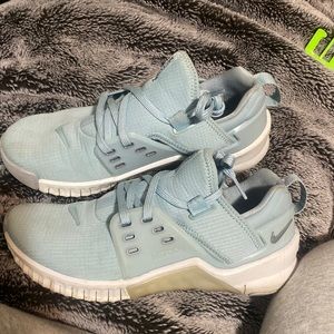 worn once or twice nikes.